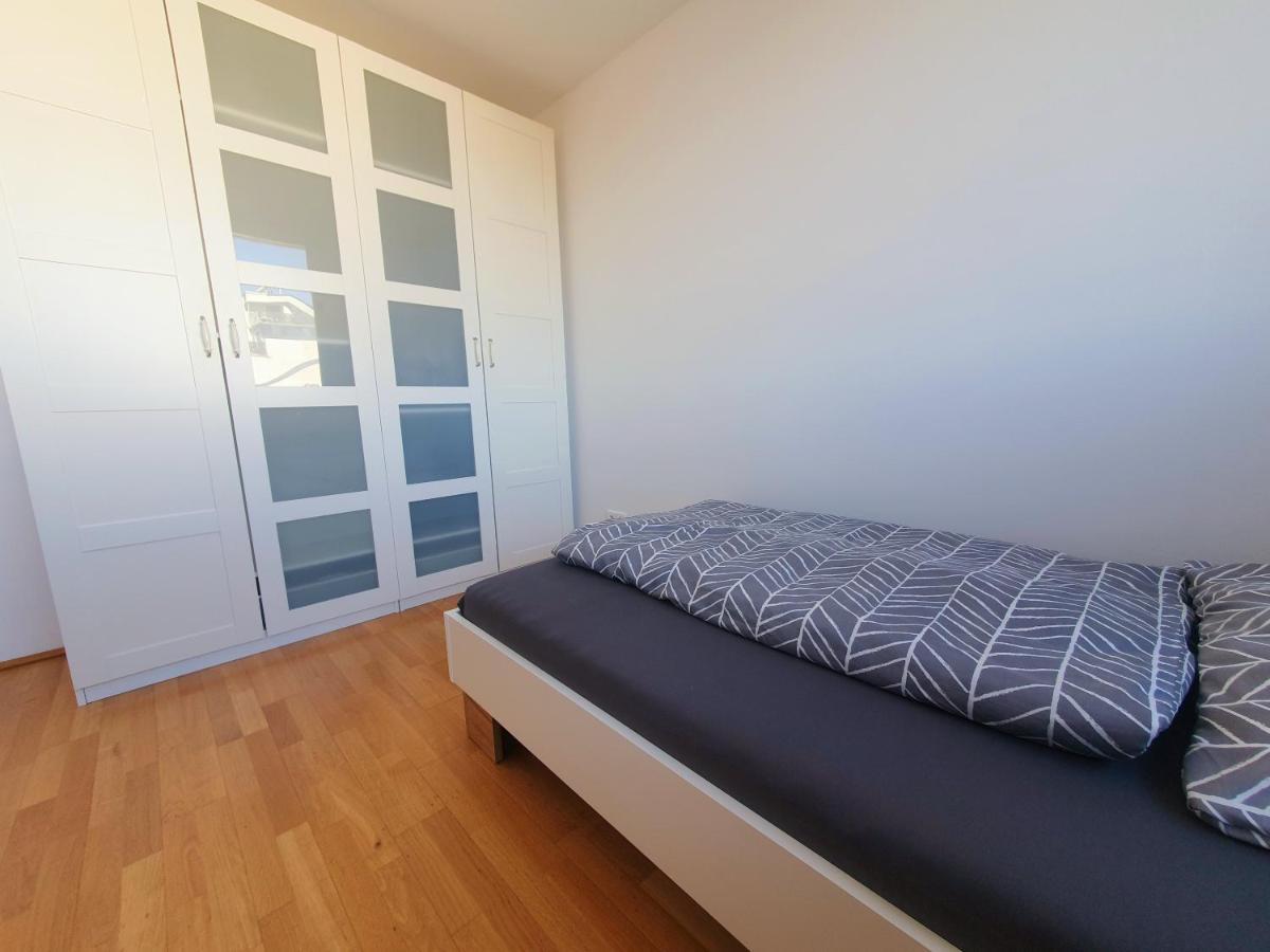 Near Lake Two Bedroom Duplex Apartment Bécs Kültér fotó